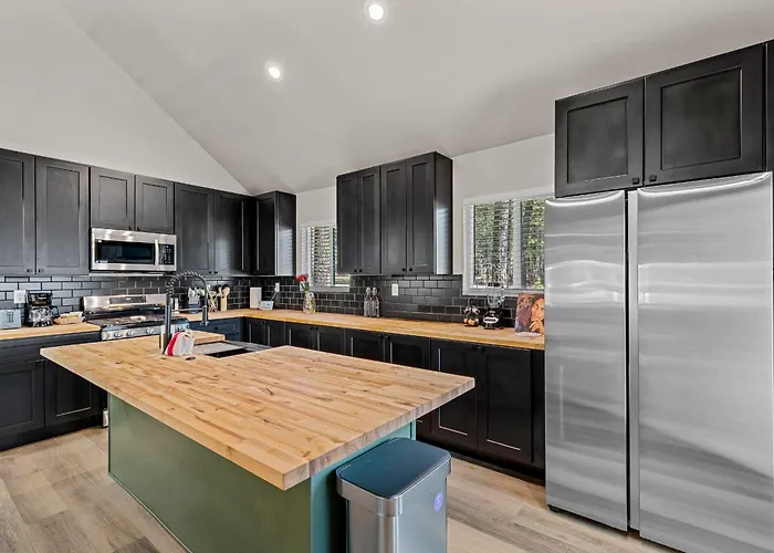 Pine Del 3bdr In Forested