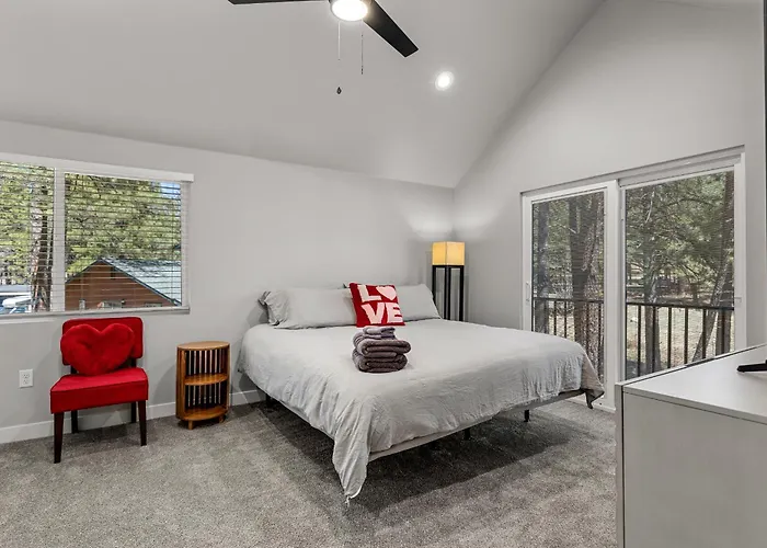 Pine Del 3bdr In Forested Holiday home *